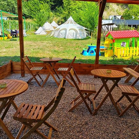Luna Rock Glamping Brezoi - Blue Scai Esterno foto