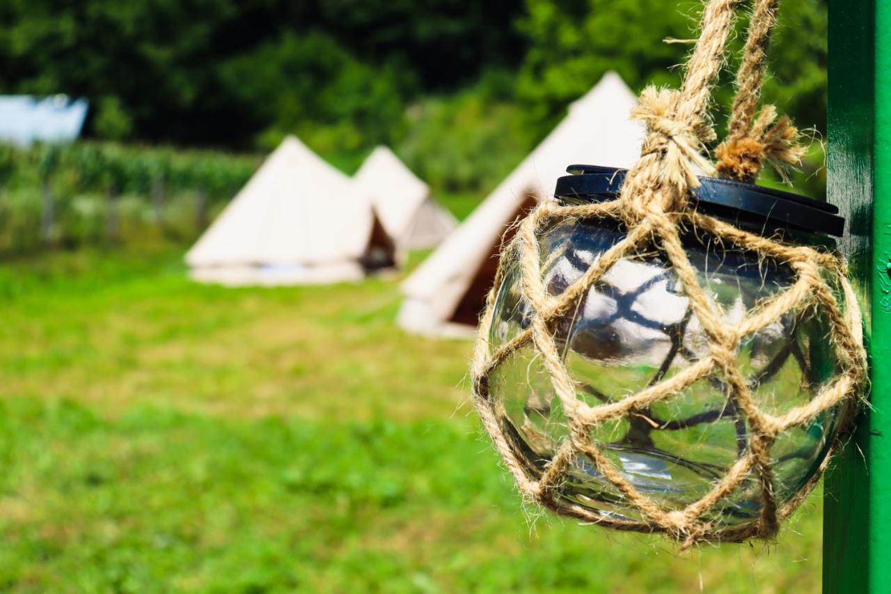 Luna Rock Glamping Brezoi - Blue Scai Esterno foto
