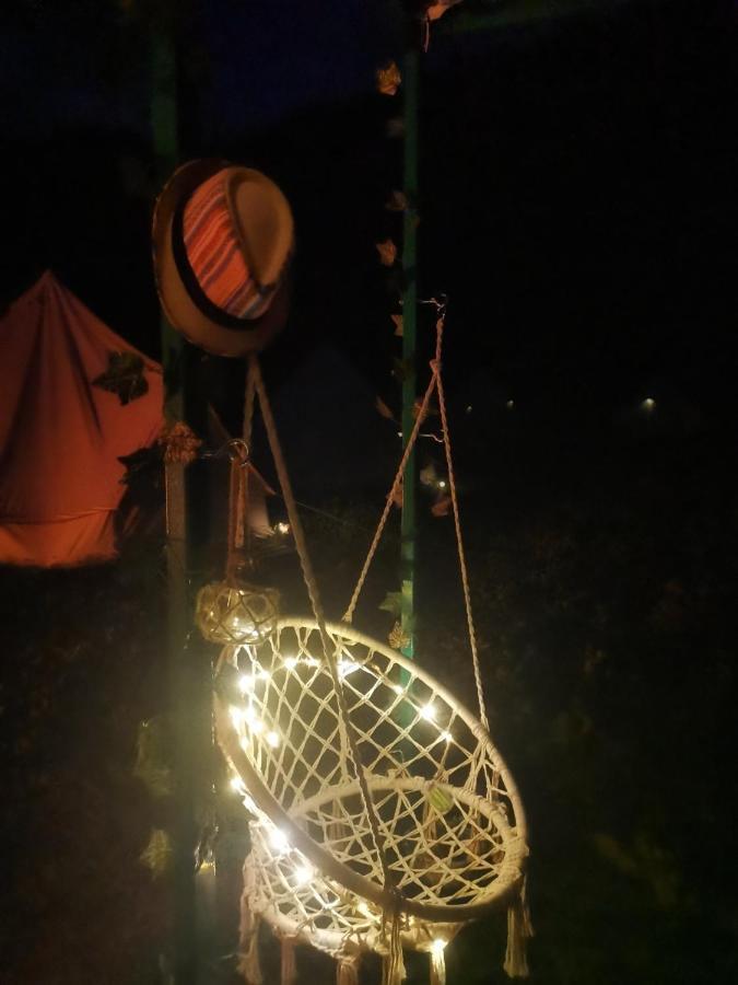 Luna Rock Glamping Brezoi - Blue Scai Esterno foto