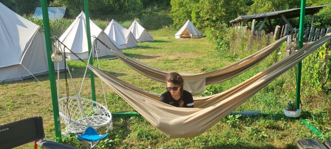 Luna Rock Glamping Brezoi - Blue Scai Esterno foto