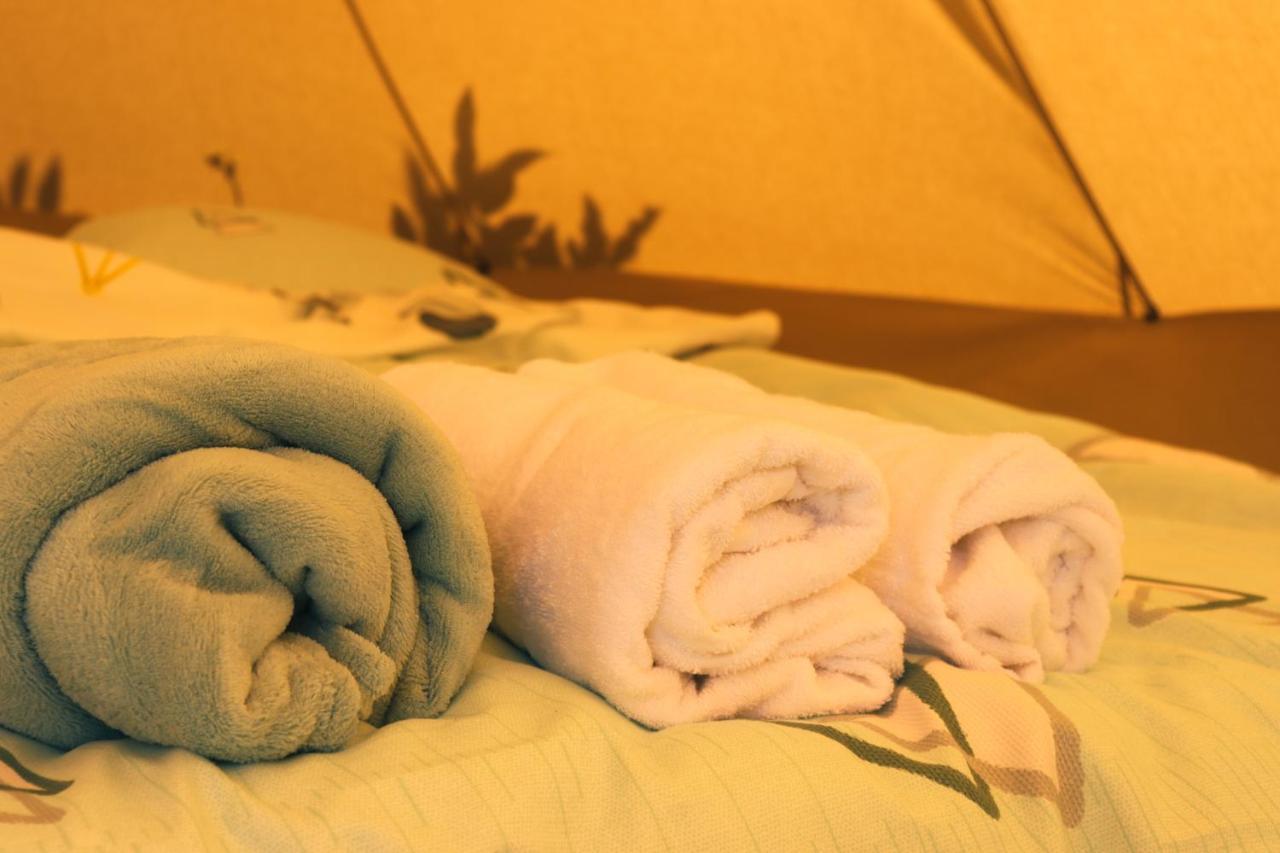 Luna Rock Glamping Brezoi - Blue Scai Esterno foto