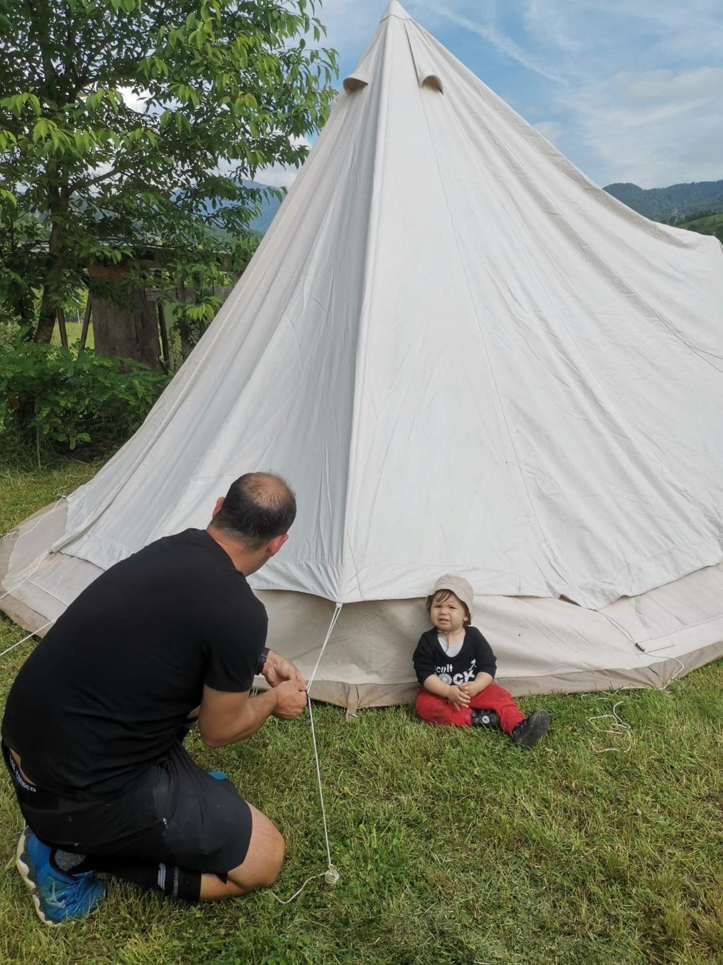 Luna Rock Glamping Brezoi - Blue Scai Esterno foto