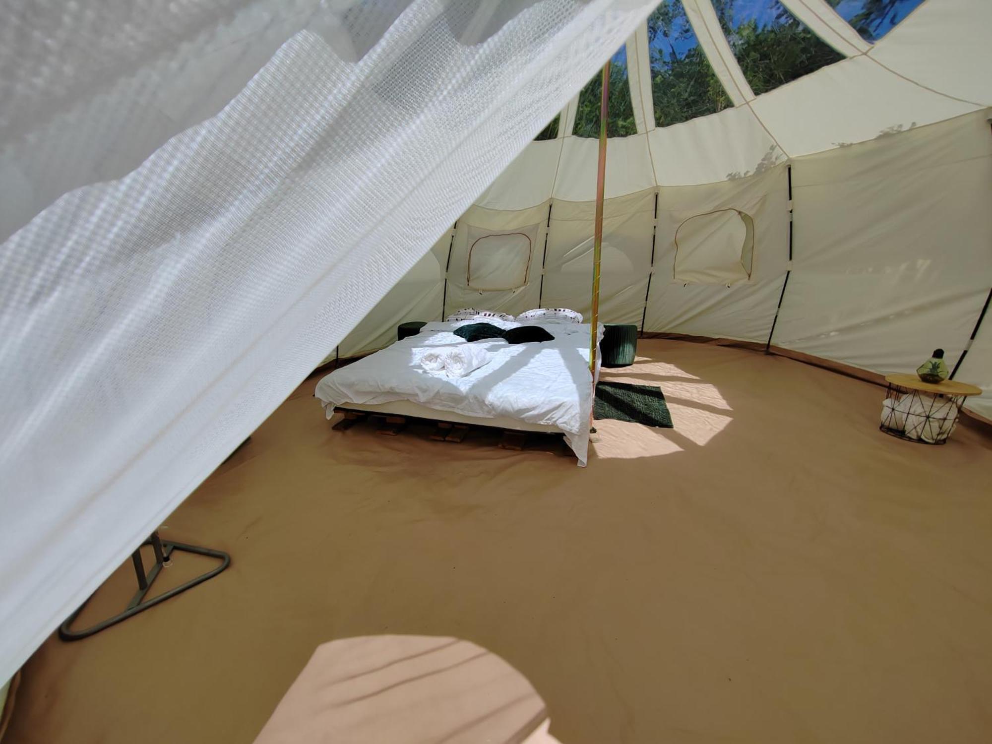 Luna Rock Glamping Brezoi - Blue Scai Esterno foto