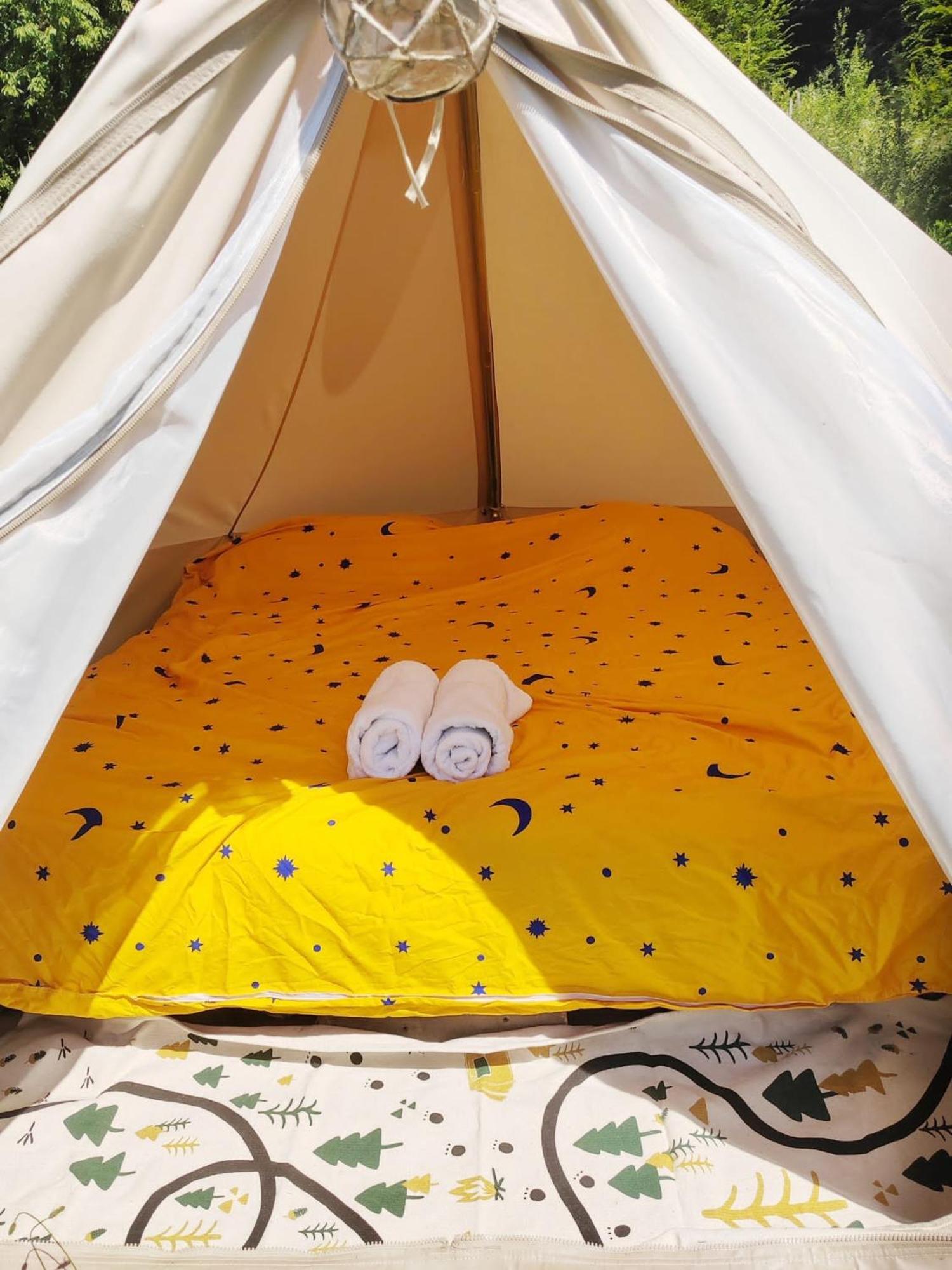 Luna Rock Glamping Brezoi - Blue Scai Esterno foto